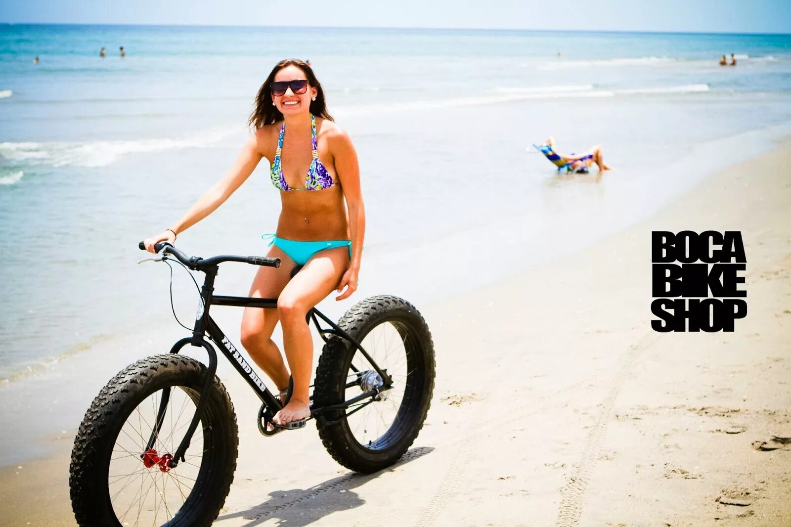 Beach bike. Фэтбайк Varma. Фэтбайк Garrett 24. Ake2bike фэтбайк. Фэтбайк девушка.