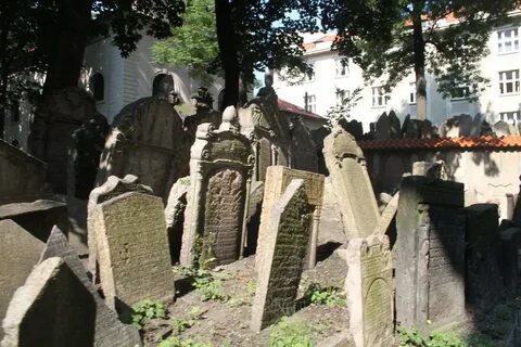 Старые кладбища праги