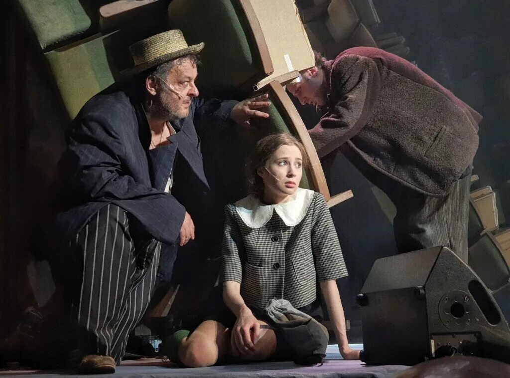 театральное. крокодил души моей спектакль. крокодил в душе. сын бутусов рамт. билет театр крокодил души моей.