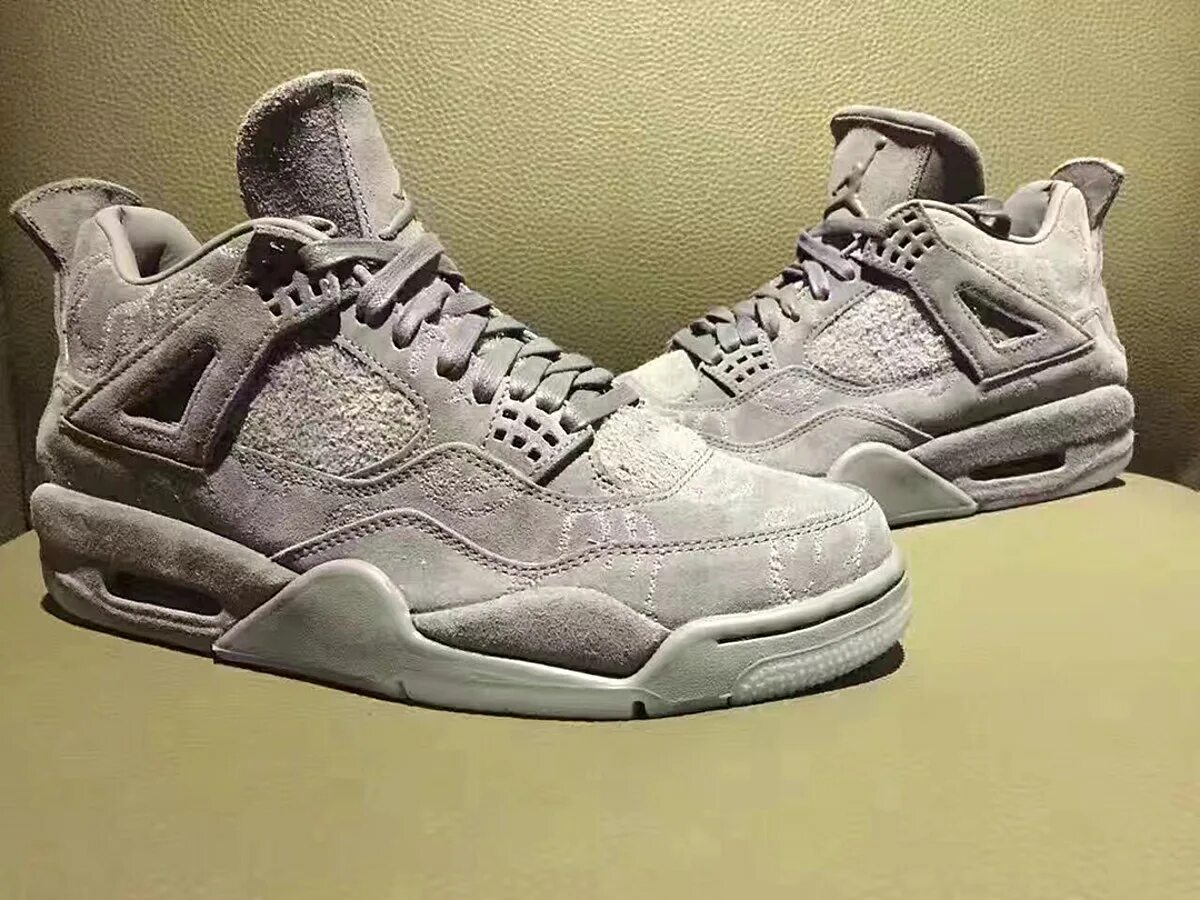 Nike kaws 4. Nike Air Jordan 4 KAWS. Кроссовки Nike Air Jordan 4 Retro KAWS. Nike Air Jordan 4. Jordan 4 Retro KAWS cool Grey.