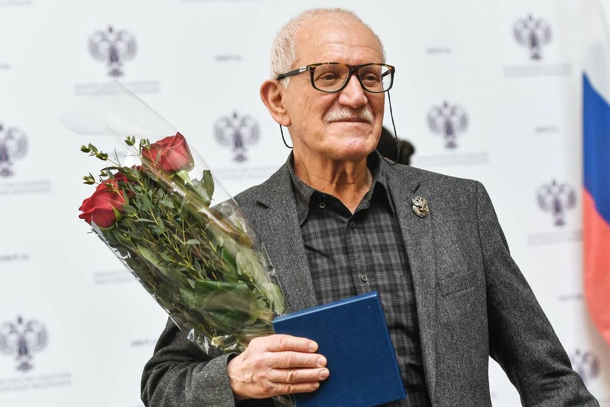 Режиссер союз. Александр наумович митта. александр митта режиссер. александр митта 2025. александр митта 90 лет.