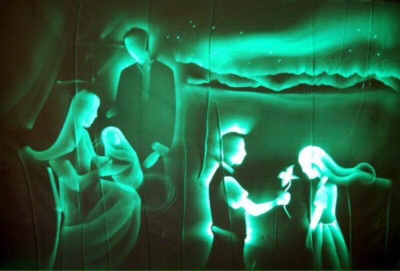 Светопись екатеринбург. Пикассо фризлайт. Светопись екатеринбург. Светопись екатеринбург. Шоу световых картин на свадьбу.