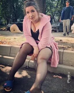 Ресейлік порно жұлдыз қызды ақшаға түсірді