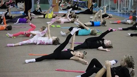 Где занимаются художественной гимнастикой