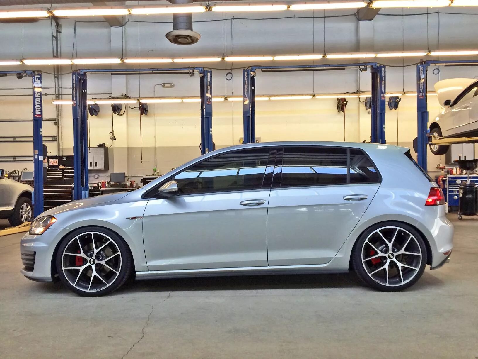 диски ямато 17 5 114. Momo suv revenge r20. 1 5/6+4+ -2 1/12. диск dezent tx r17. диски dezent tx 7.