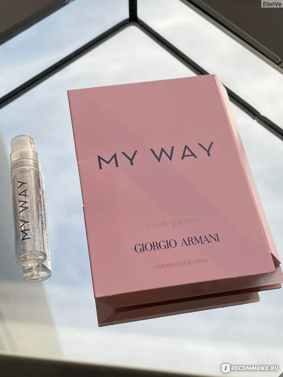 Май вей отзывы. My way Giorgio Armani. Духи Армани май Вэй. Armani my way реклама. Mu way духи.