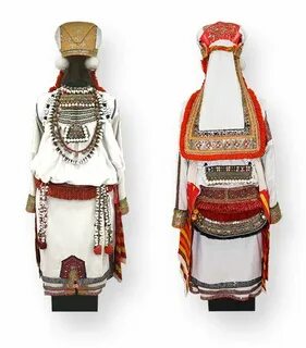 Народные костюмы поволжья