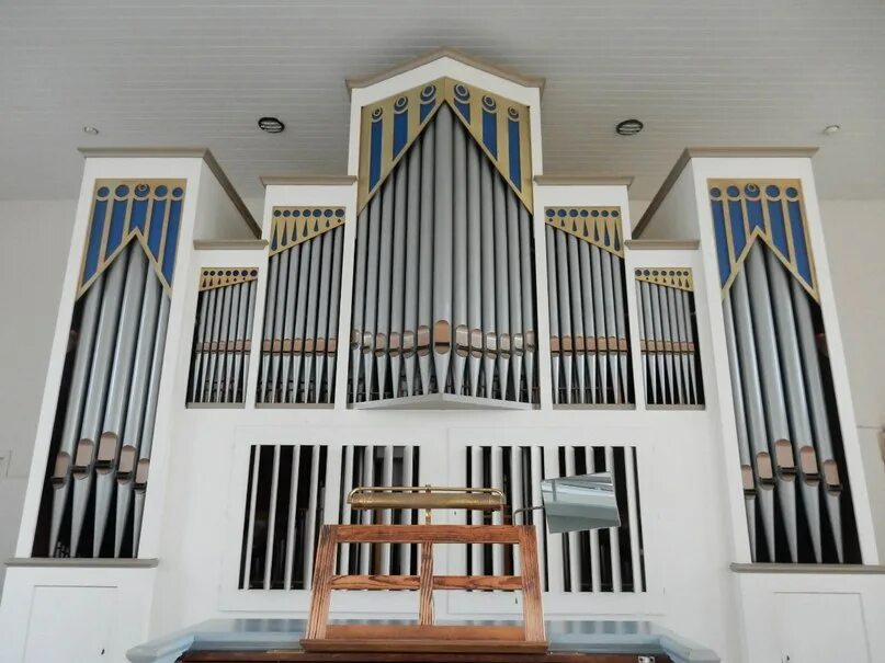 самарская лютеранская церковь внутри. екатерины. орган музыкальный инструмент кирха архангельск. кирха самара интерьер. орган в лютеранской церкви.