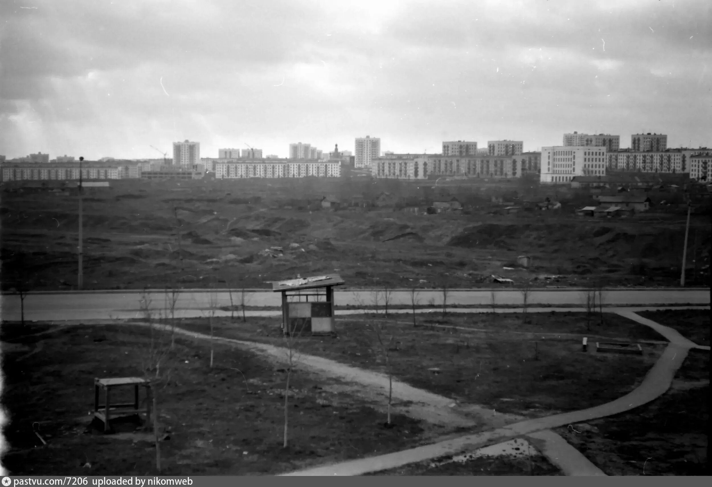 Участки зюзино. Деревня Черемушки Москва. Зюзино 1960 годы. Деревня Зюзино Москва. Пруд Зюзино 1990.