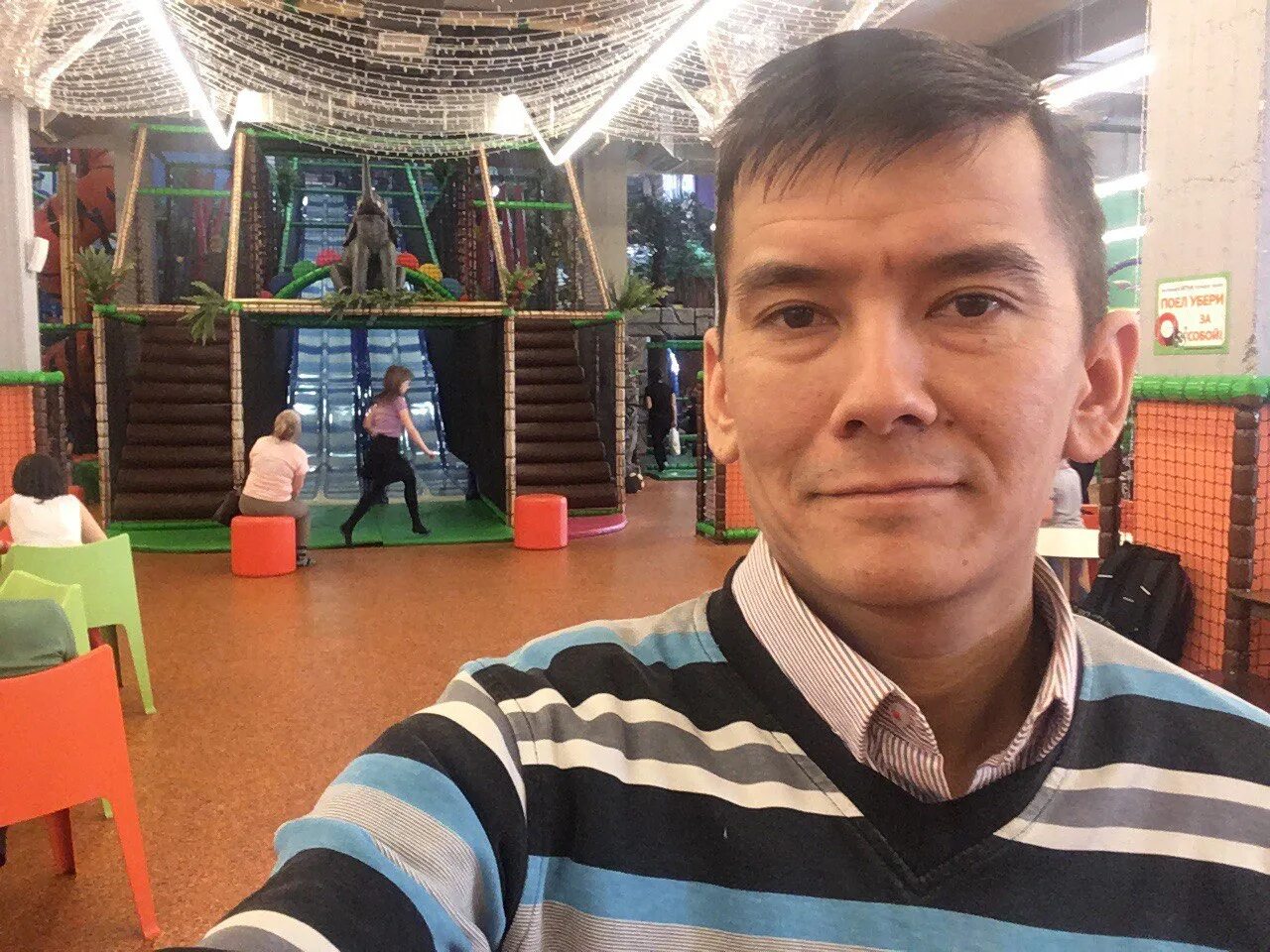 Де виль ресторан екатеринбург. Ресторан изумруд екатеринбург. Рахмедов динислам солтанахмедович. Ресторан империя екатеринбург. Де виль ресторан екатеринбург.