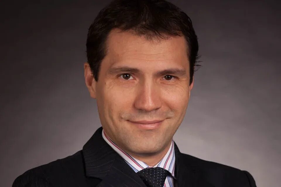 Груздев денис анатольевич. Денис груздев. Груздев косметология. Груздев клиник. Груздев денис анатольевич.