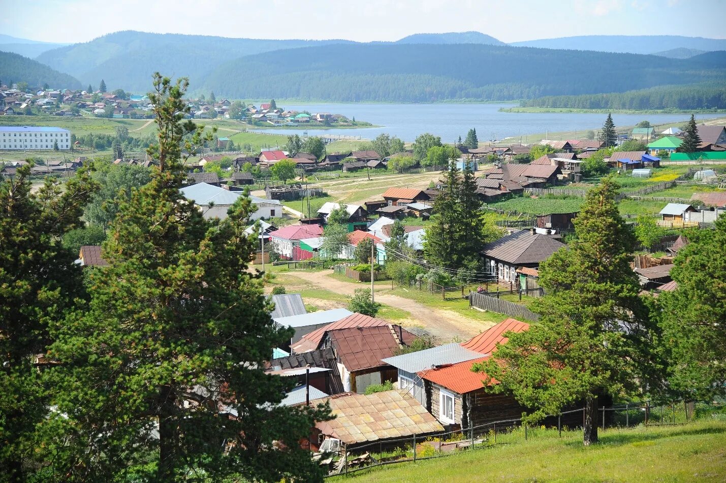 Поселок белорецк. Белорецкий район село Тирлянский. Посёлок Тирлян Белорецкий район. Село Тирлянский Белорецкий район Башкортостан. Тирлян Белорецк.