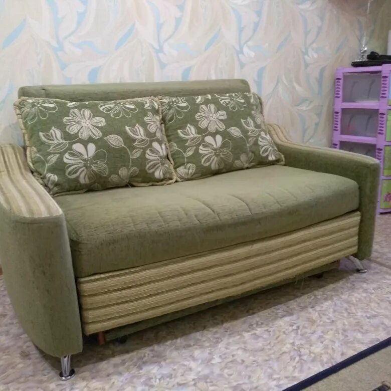 диван софа старый. у в советском. переделка старой советской тахты. диван софа в бийске. северодвинский диван.