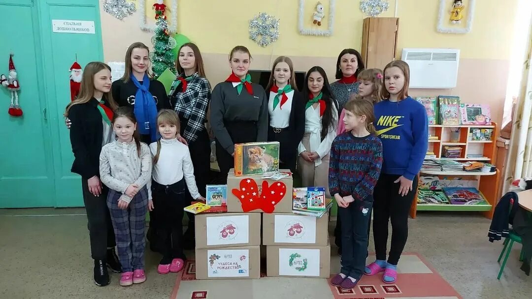 Студию детского развития эверест. Эверест могилев. Центр творчества эверест могилев. Эверест могилев. Центр творчества эверест могилев.