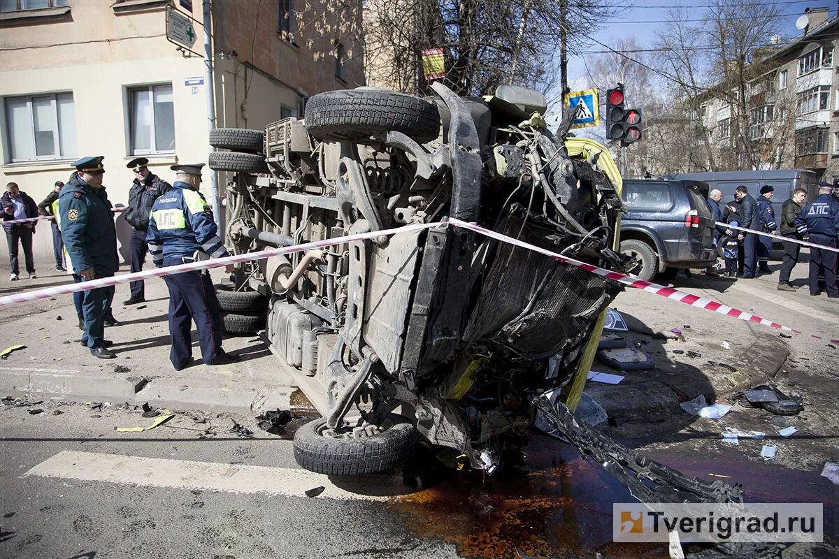 14 апреля ново. Авария на Волоколамском проспекте Тверь.