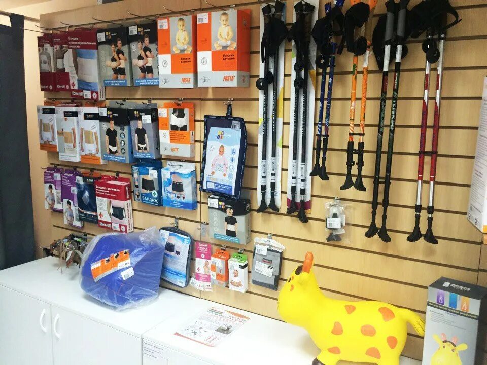 Медтехника курск на радищева. Радищева 57 курск. Рязань, есенина, д. Медтехника в курске каталог. Магазин медецинского оборудования.