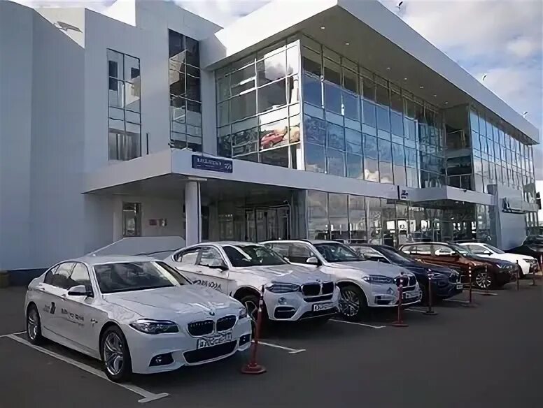 Бмв варшавское шоссе. Балтавтотрейд рублевка. Балтавтотрейд рублевское. Бмв на варшавке 138. Балтавтотрейд бмв внутри варшавка.