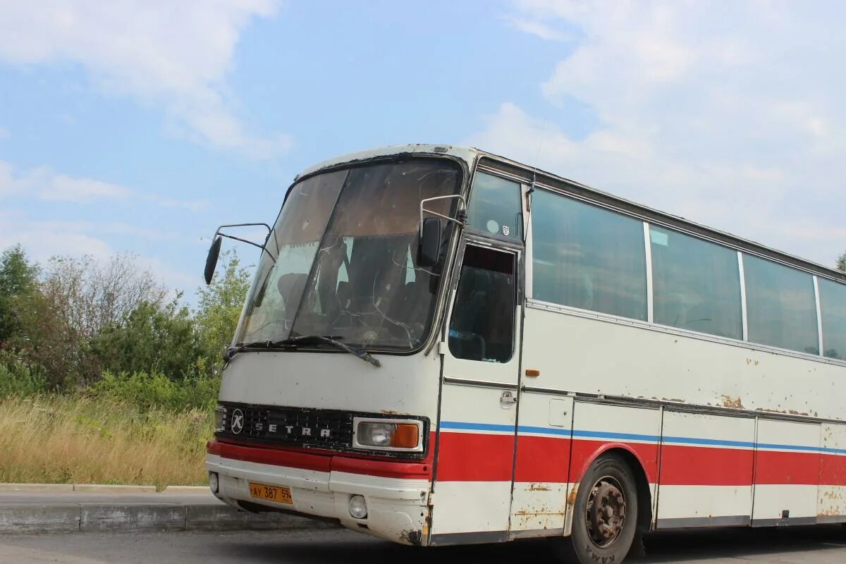 Автобус Пермь Гремячинск. Междугородние пассажирские перевозки. Автобус Пермь Горнозаводск. Старые Пермские автобусы. Автобус пермь чермоз