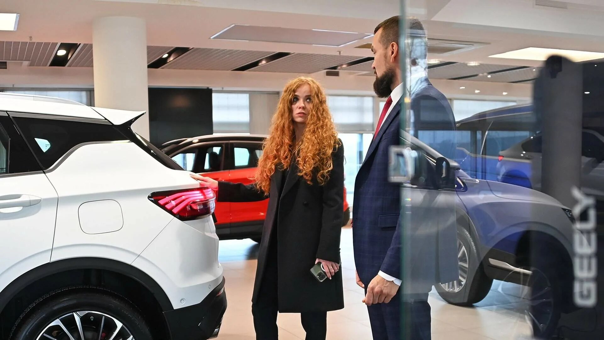 Китайские дилеры. Автосалон китайских автомобилей. Салон китайских автомобилей. Китайский автосалон. Дилеры китайских брендов.
