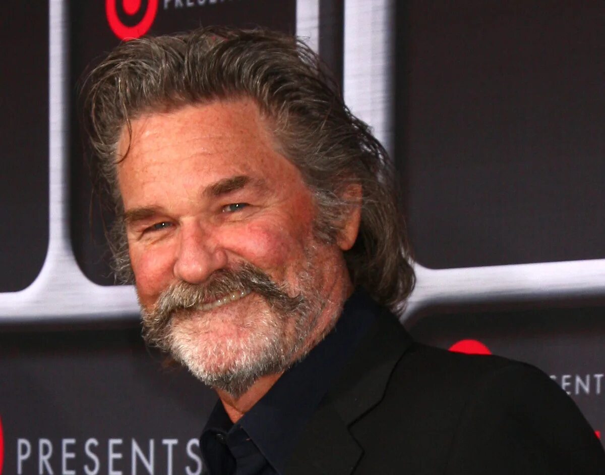 курт рассел золотая статуэтка. курт рассел фото. патрик суэйзи с бородой. курт рассел тарантино. курт рассел.