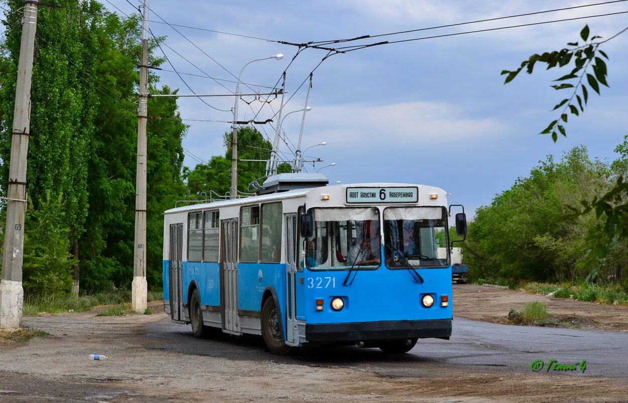 Троллейбус 6 барнаул маршрут. Троллейбус зиу 682. троллейбус зиу 6. зиу-682в волгоград. зиу 682 двухдверный.