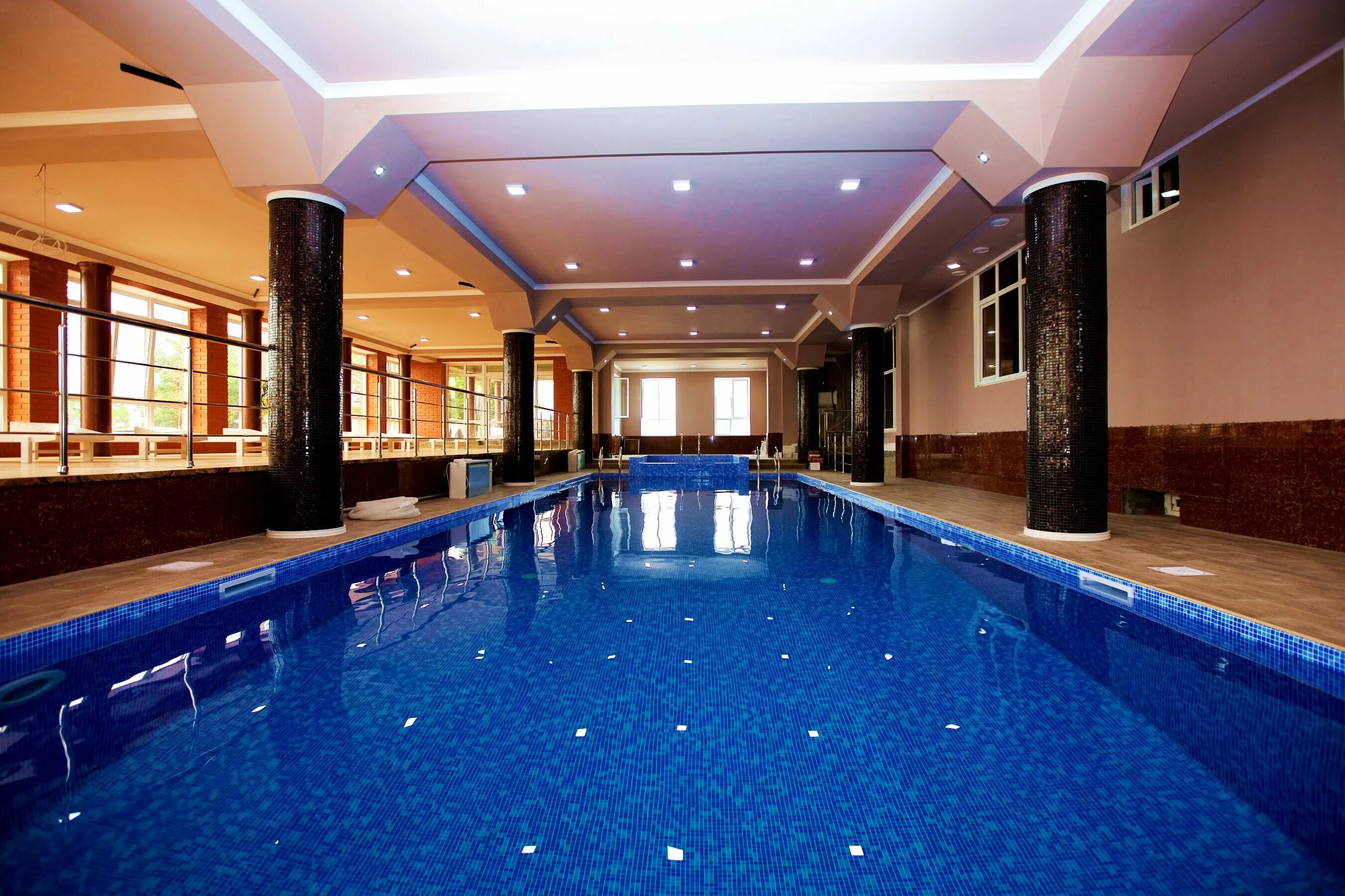 отель маринус кабардинка. минеральные воды санаторий заря. отели гостиницы с бассейном и питанием. парк отель грумант тула. Bella vista геленджик.