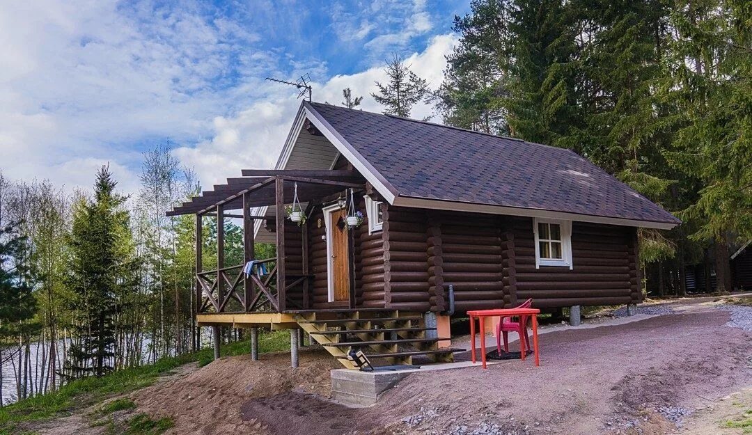 База лесное озеро карелия. Кондобережская карелия. Зоогринпарк карелия. Гостевые дома в карелии на берегу озера. Деревня кондобережская.