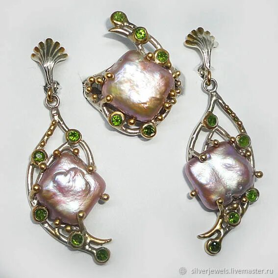 Украшения авито севастополь. Xuping jewelry кольцо. Бижутерия эйвон раньше. Украшения авито севастополь. Украшения из симбирцита.