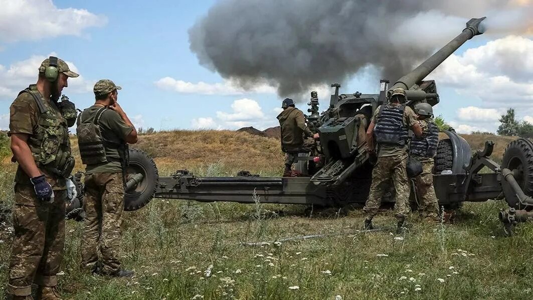 Расстрелян бежал. Расстрел немецких солдат. Ильназ галявиев стрельба казань 175 школа. Расстрелян бежал. Казань перестрелка в школе 175.