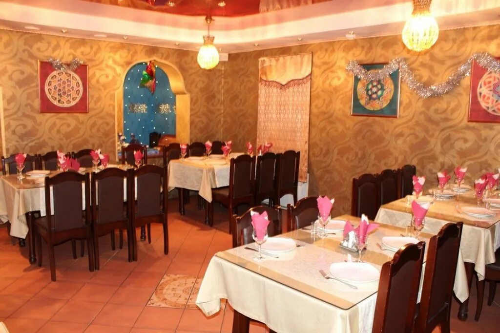 Panorama: Devichya Bashnya, restaurant, Меленки, улица Олега Кошевого, 1 - Yande
