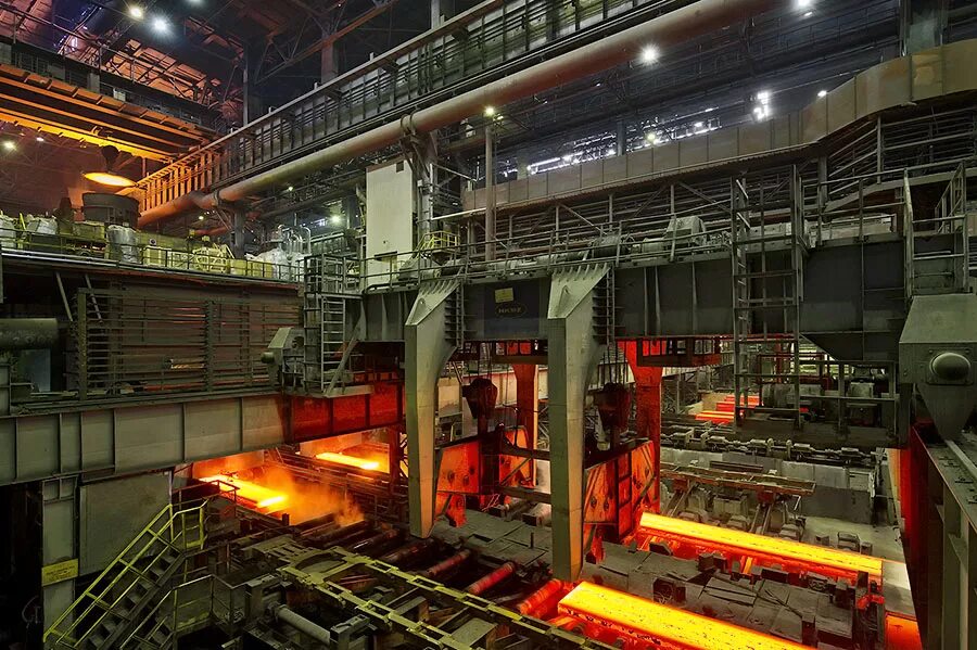 Metal factory. МНЛЗ-9 НЛМК. Петросталь металлургический завод. МНЛЗ ММК. МНЛЗ ПНТЗ.