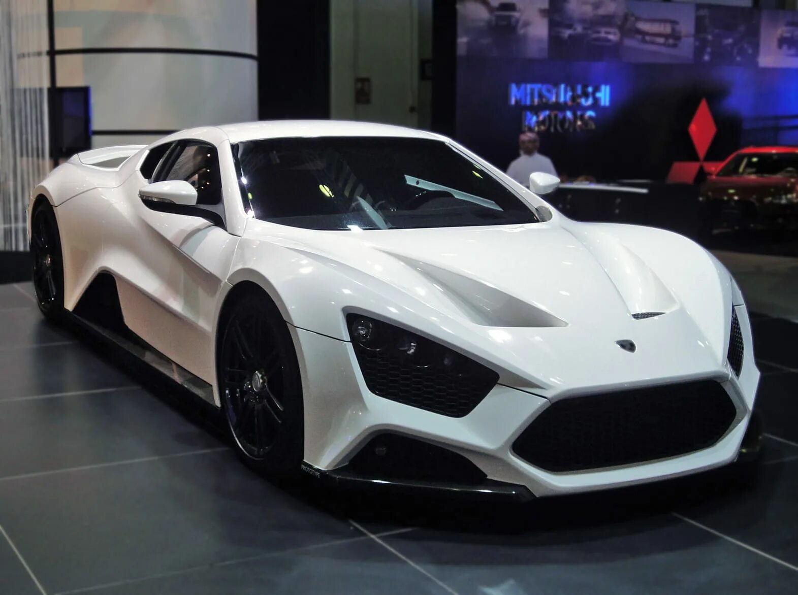 Car 10. Машина Zenvo st1. Спорткар Zenvo st1. Zenvo st1 2009. Zenvo st1 2020.