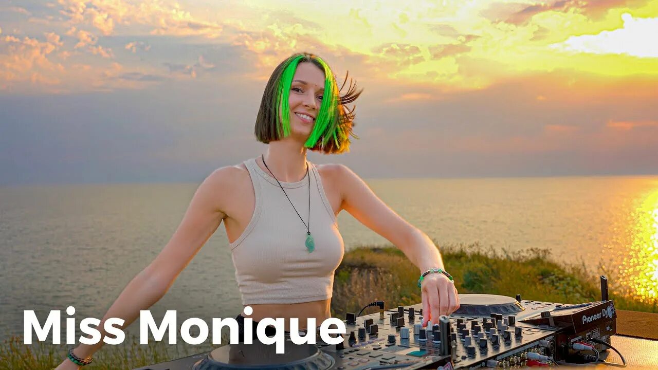 Dj miss monique википедия. Miss monique ibiza. Miss monique ibiza. Miss monique. Miss monique в купальнике.