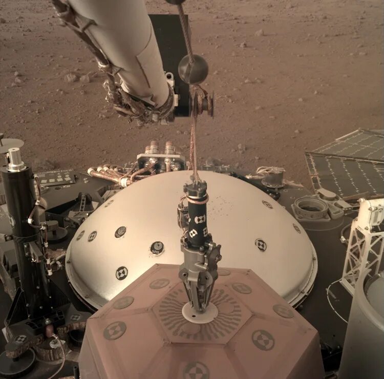 Марсианский зонд. Insight автоматическая межпланетная станция. Инсайт Марс. Марсоход Инсайт. Инсайт НАСА.