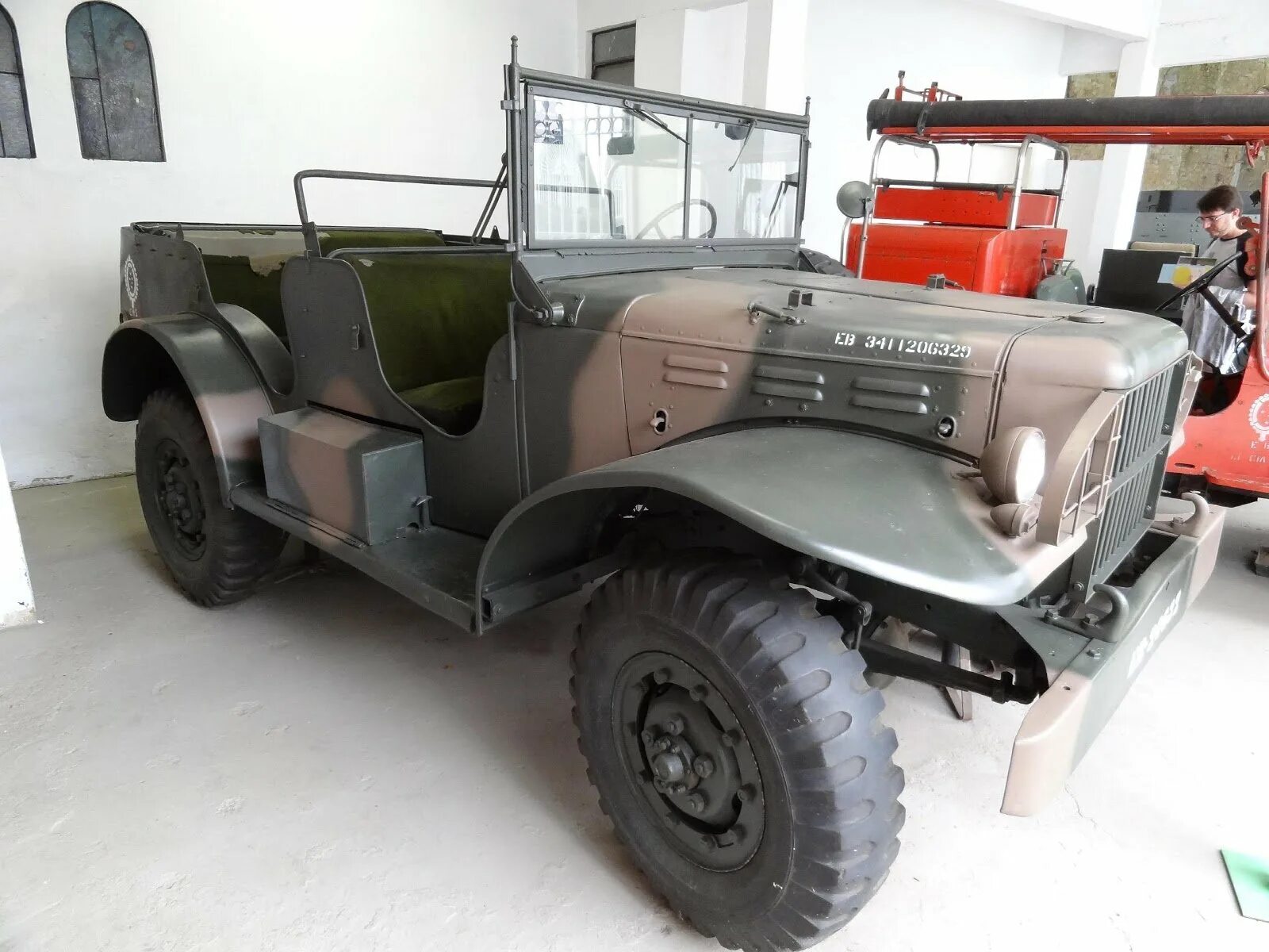 Dodge 3.7. 3,3 додж. автомобиль додж 34. dodge wc-54  wc-64. dodge wc 64.
