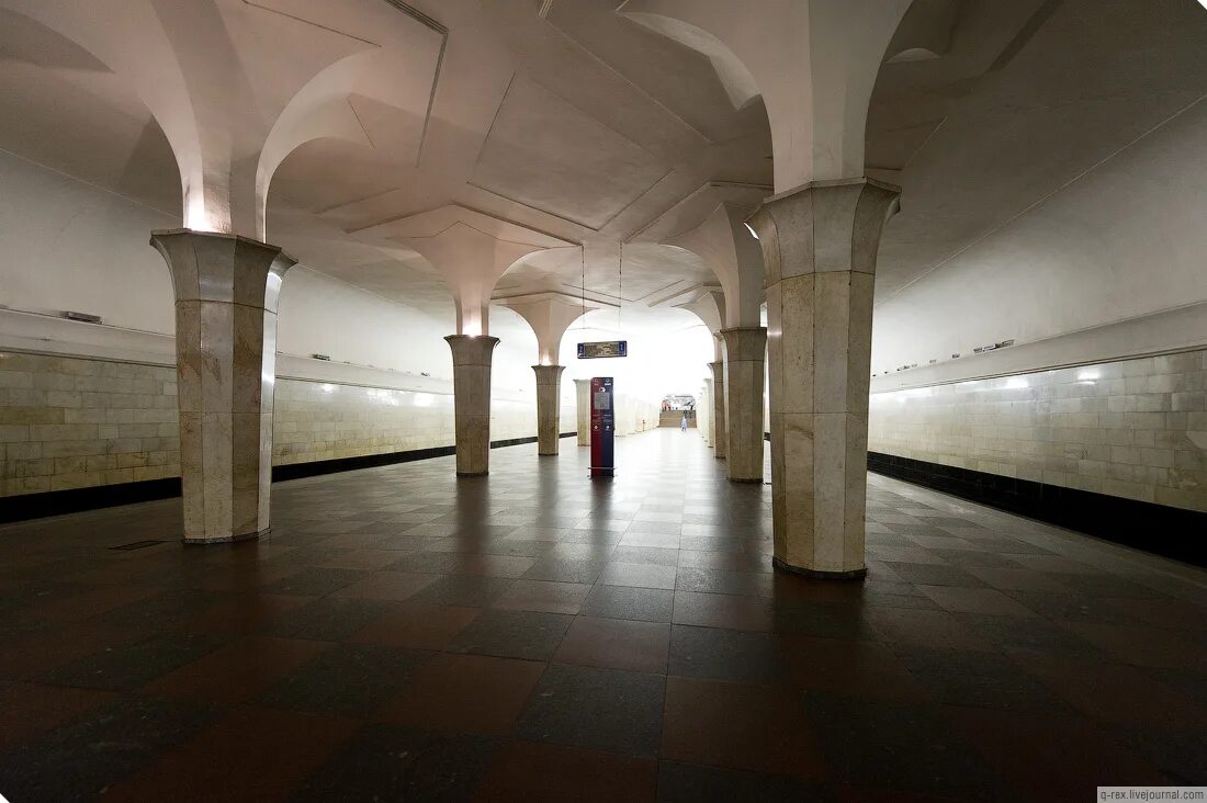 вестибюль метро кропоткинская. кропоткинская вестибюль. станция метро кропоткинская москва. вестибюль метро кропоткинская. станция кропоткинская москва.