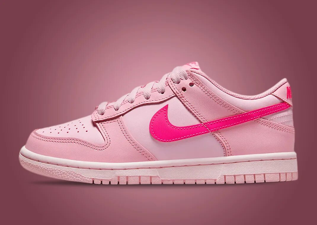 Nike SB Dunk Low Pink. Nike Dunk SB Low Pink White. Nike SB Dunk Low Pink Pigeon. Найк Dunk Low Pink. Модные найки 2024