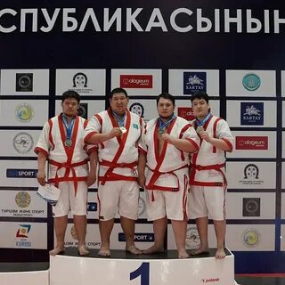 Ол ашуланып, мені ұрды