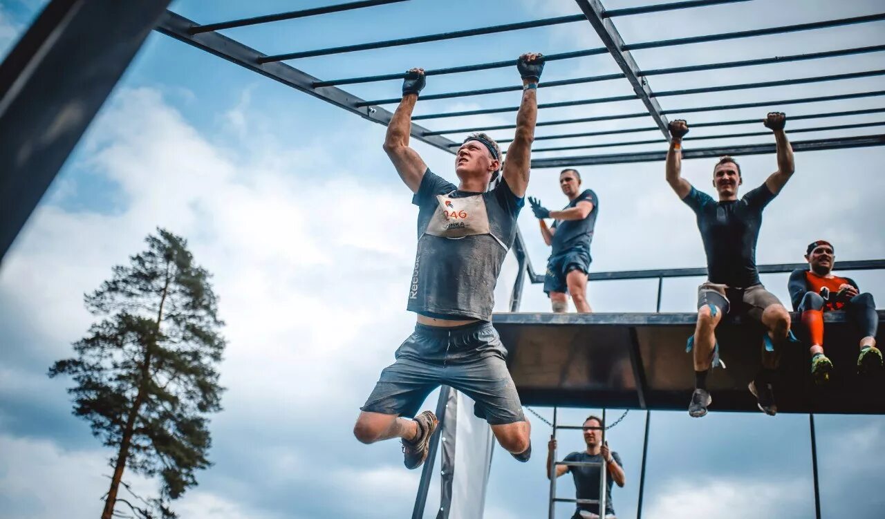 гонка героев urban санкт-петербург. соревнования и выживание. гонка героев препятствия. гонка героев препятствия. забег с препятствиями.