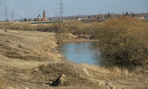 Река в октябрьском