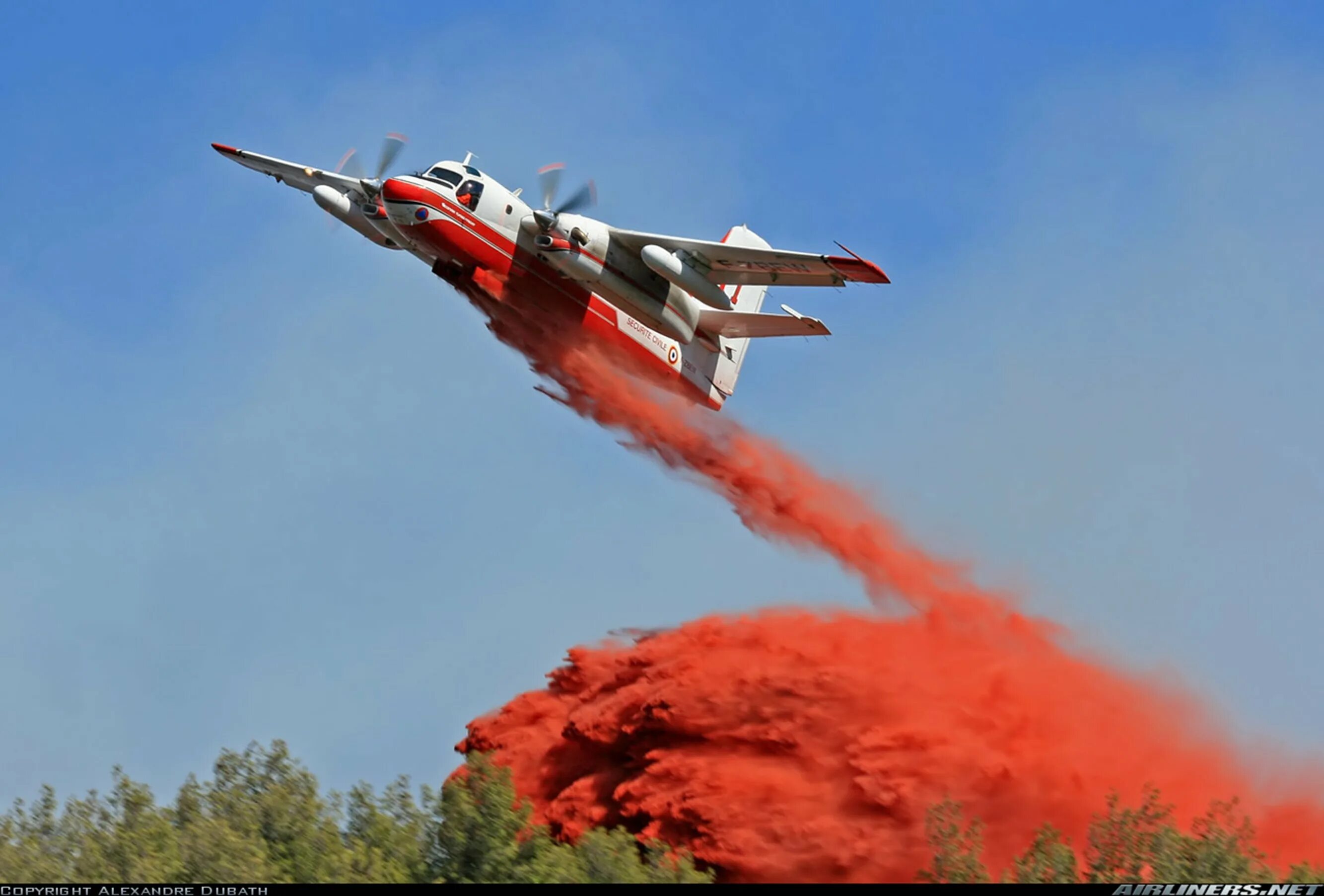 Первый советский пожарный самолет. Conair Firecat. Пожарный самолет. Canadair пожарный самолет. Огнетушитель в самолете.