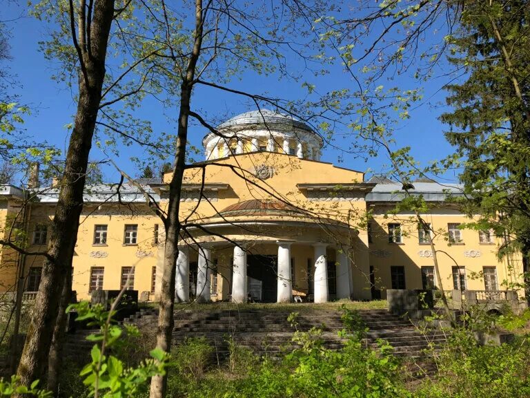 Glorax парголово санкт петербург. Шуваловский парк усадьба. Усадьба Воронцовой-Дашковой Шуваловский. Усадьба Шувалова в Шуваловском парке. Дворец Воронцовой Дашковой в Шуваловском парке.