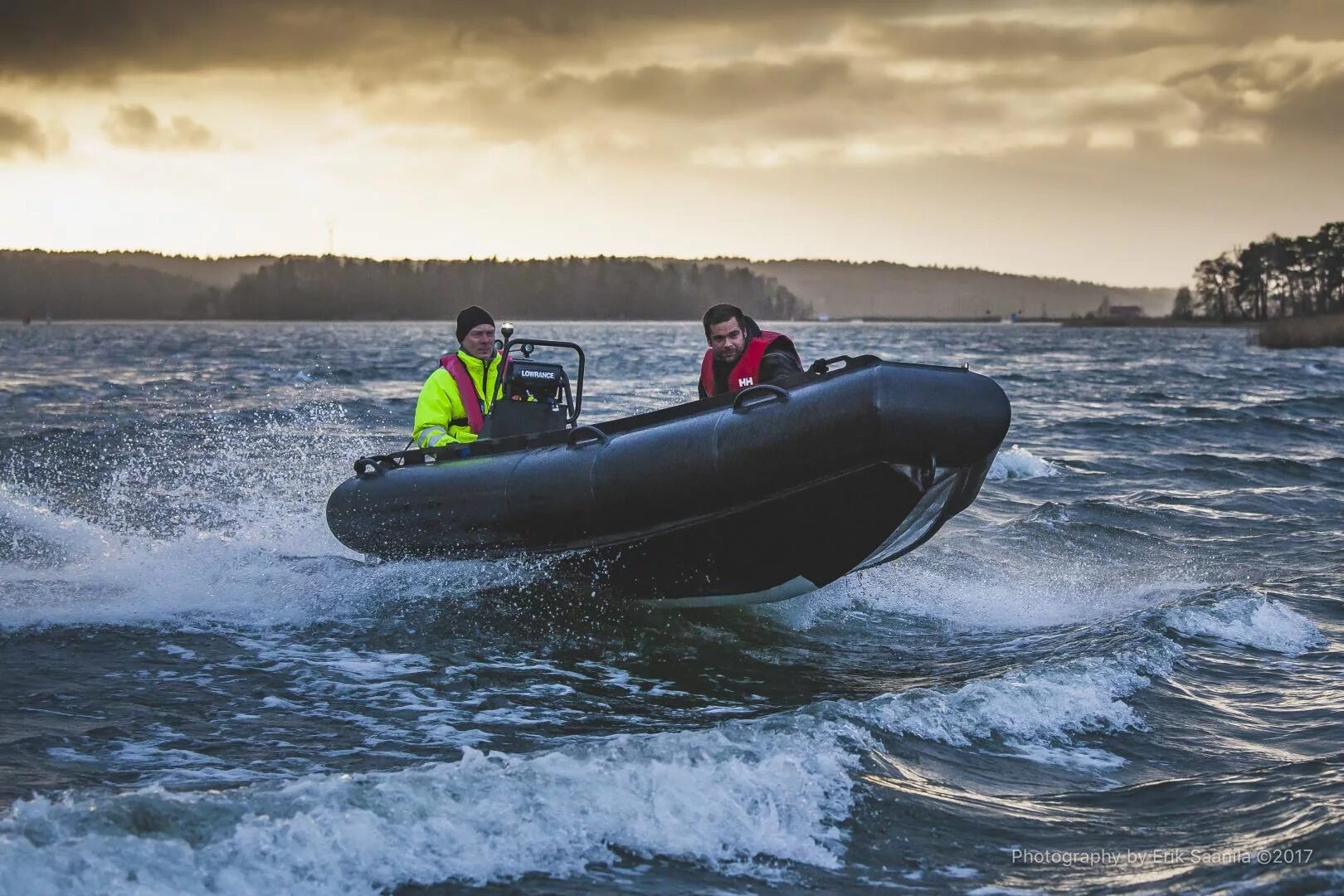 Моторные лодки realcraft. Лодка радуга 45. Катер риб морского спецназа. Маломерные моторные лодки. Лодка arctic 440.