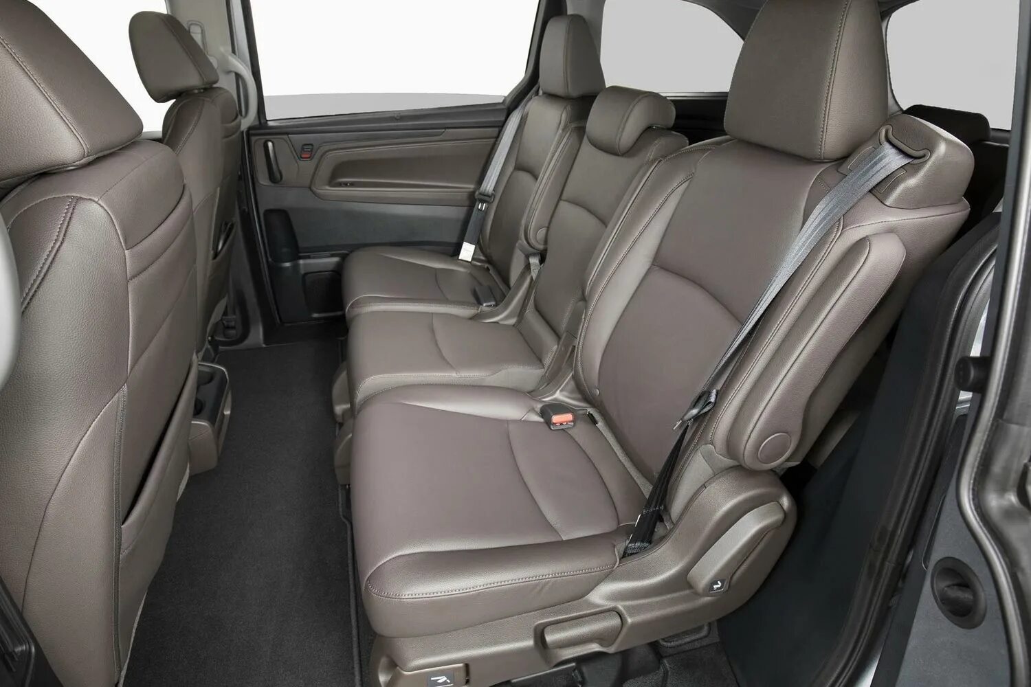 Honda odyssey 2022. Honda odyssey 2018 салон. Салон одиссея. Honda odyssey 2012 салон. Honda odyssey 2022 салон.