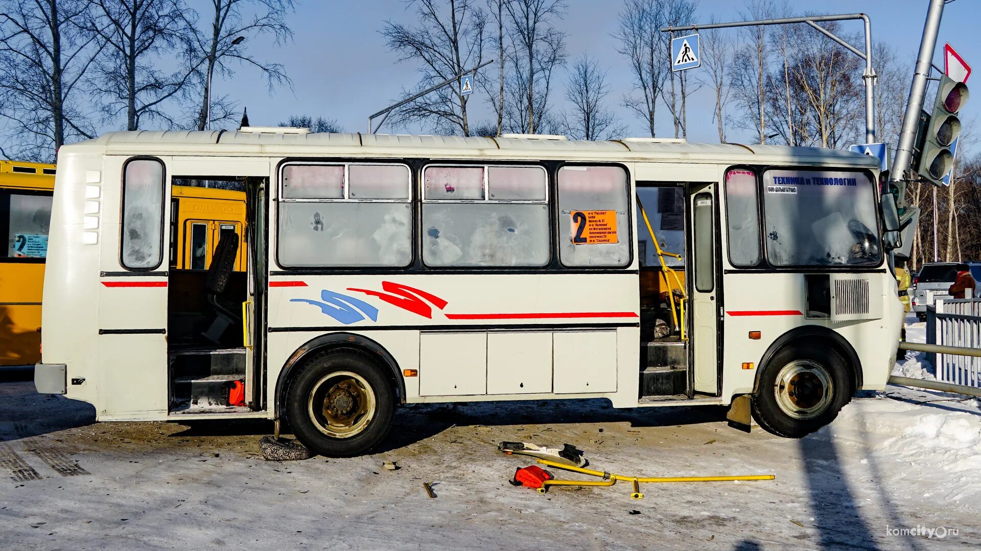 ДТП С автобусом ПАЗ И самосвала. Пазик в космосе. Пазик аварии