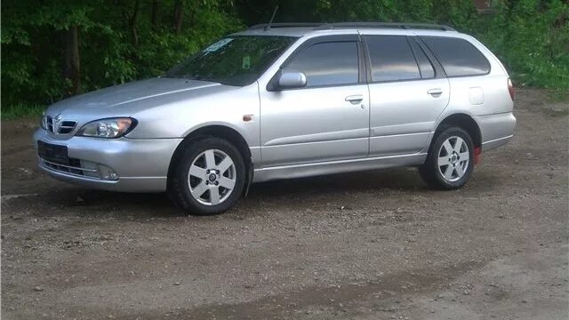 File:Nissan Primera Traveller1.jpg - Wikipedia