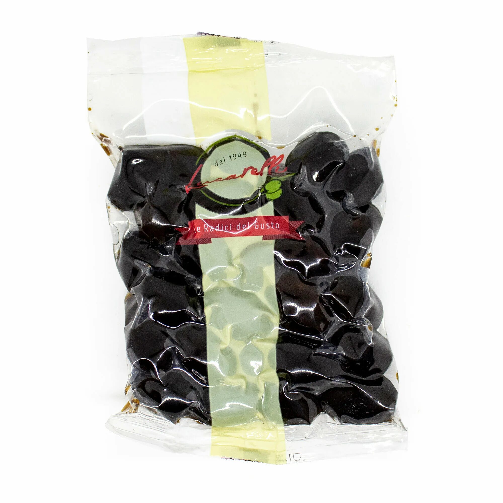 Салат с оливками каламата. Запеченные маслины. Оливки. Оливки и маслины. Оливки черные и зеленые.