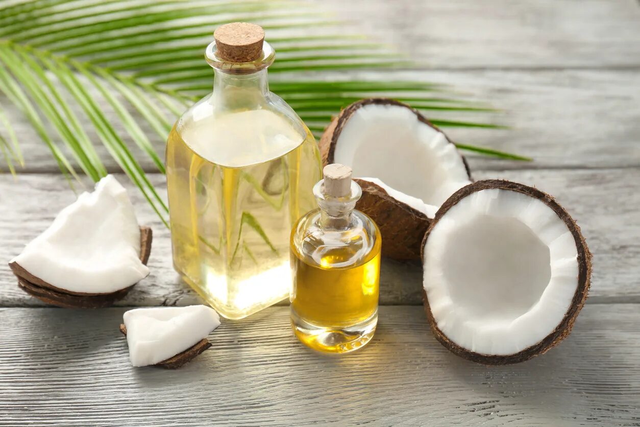 Natural coconut. Кокосовое масло Коконут. Оливковое и кокосовое масло. Натуральные масла. Фракционированное кокосовое масло.