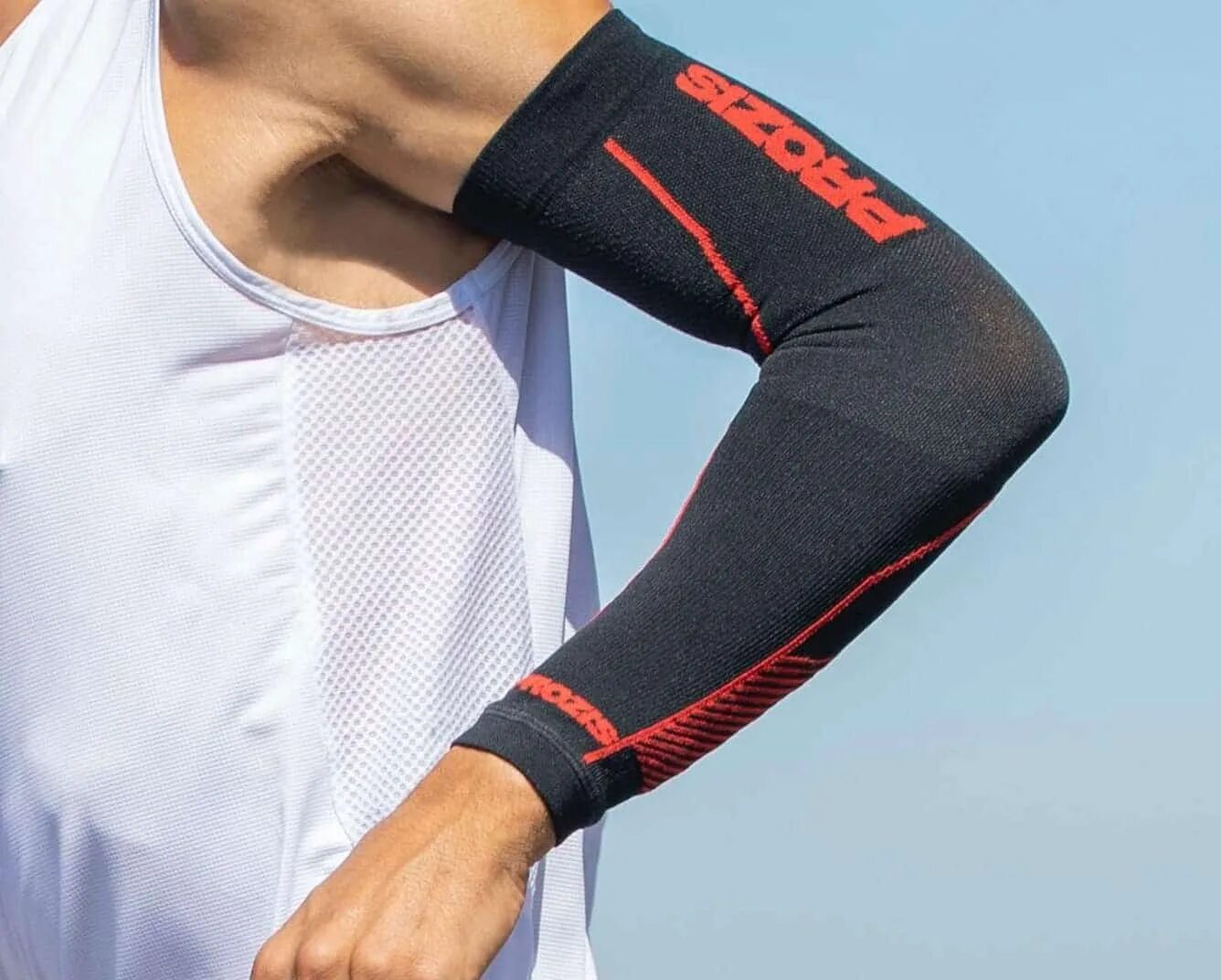 Компрессионная одежда для бега. Параллельная компрессия. Arm sleeve. Компрессионное формование. Компрессионный бандаж на плечо для спорта.