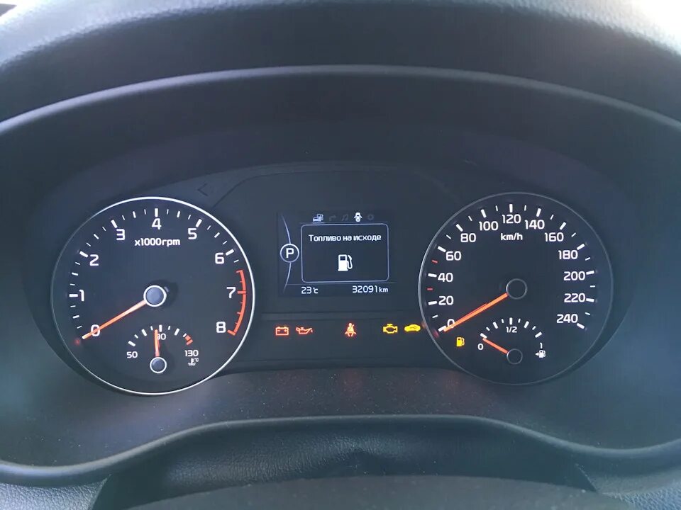 Kia sportage 3 prestige. Черный киа спортейдж 3 рест и лорест. Kia sportage 3 sl 2010-2016. Kia sportage 3 2012. Kia sportage 2018 приборная.